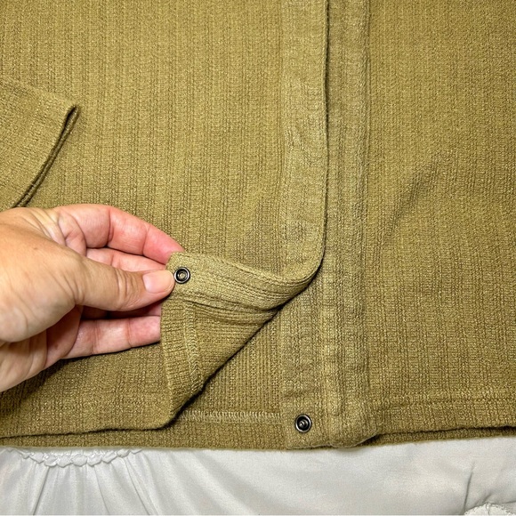 Anthropologie Olive Green V-Neck Snap Front Long Sleeve Top Size XL - Picture 10 of 15